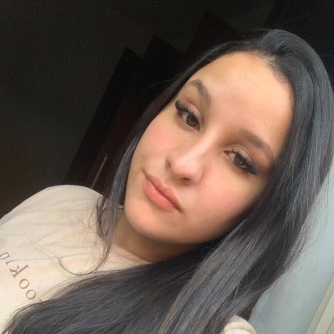 Babysitter in Leme: Carine