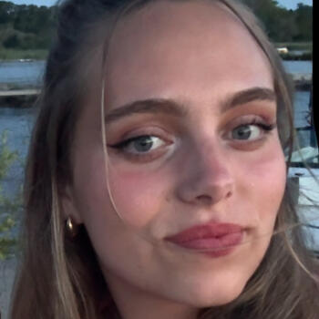 Baby-sitter in Estavayer-le-Lac: Taïs