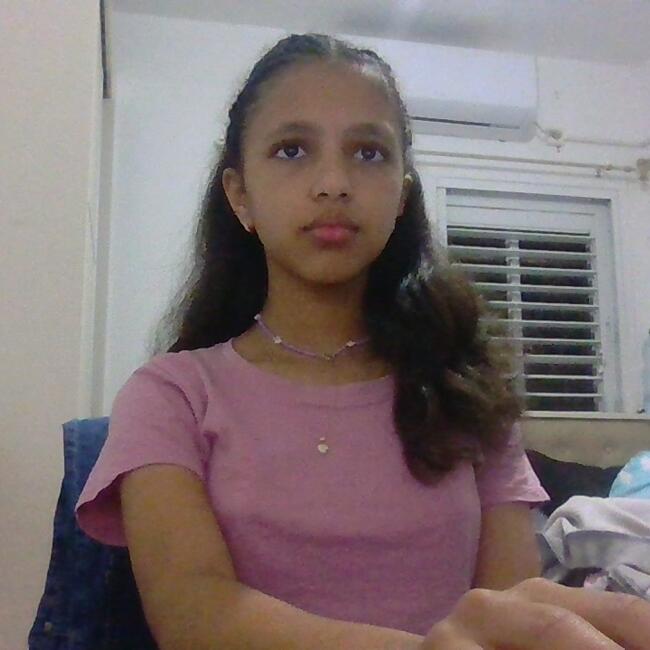 Babysitter in Afula: נויה