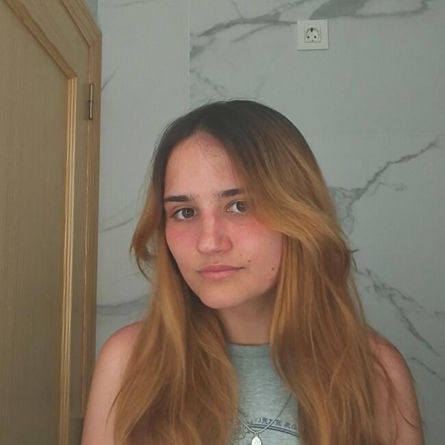 Baby-sitter in Valence: Esther Ferrer
