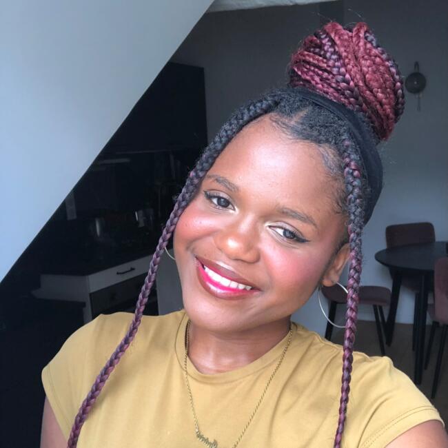 Babysitter in Almada: Florinda