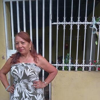 Babysitter in San Miguelito: Valeria
