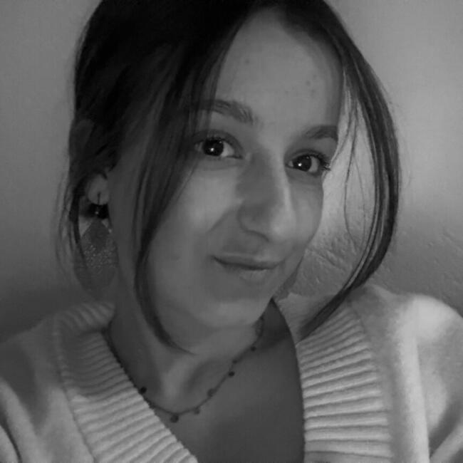 Babysitter in Angers: Loane