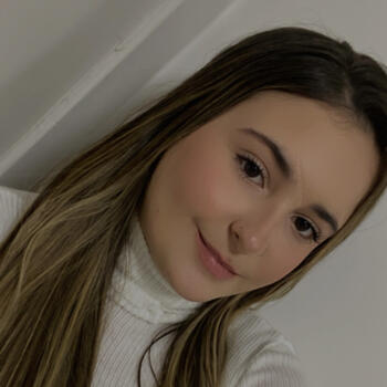 Babysitter in Contagem: Brenda