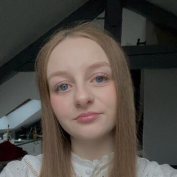 Babysitter in Elbeuf: Maëva