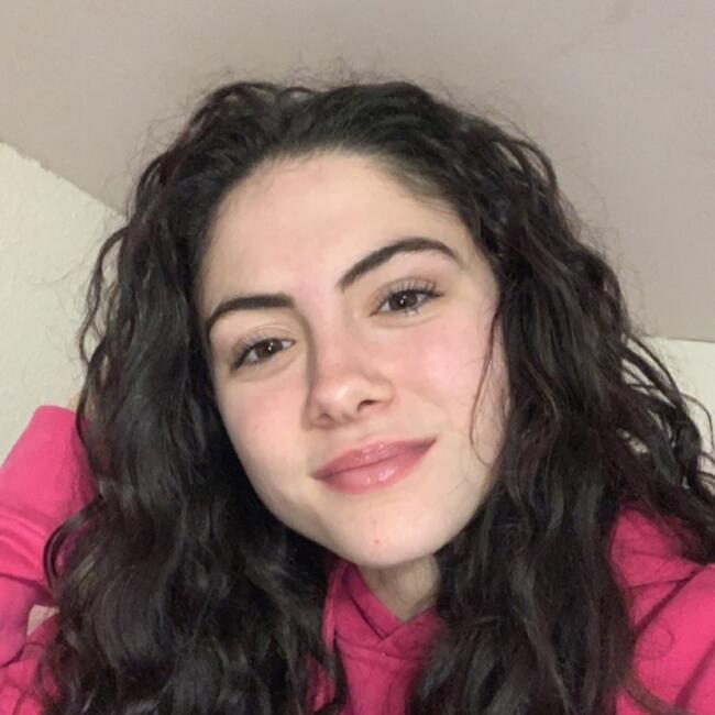 Nanny in Courpière: Coralie