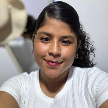Babysitter in Manta Ecuador: NAYELY