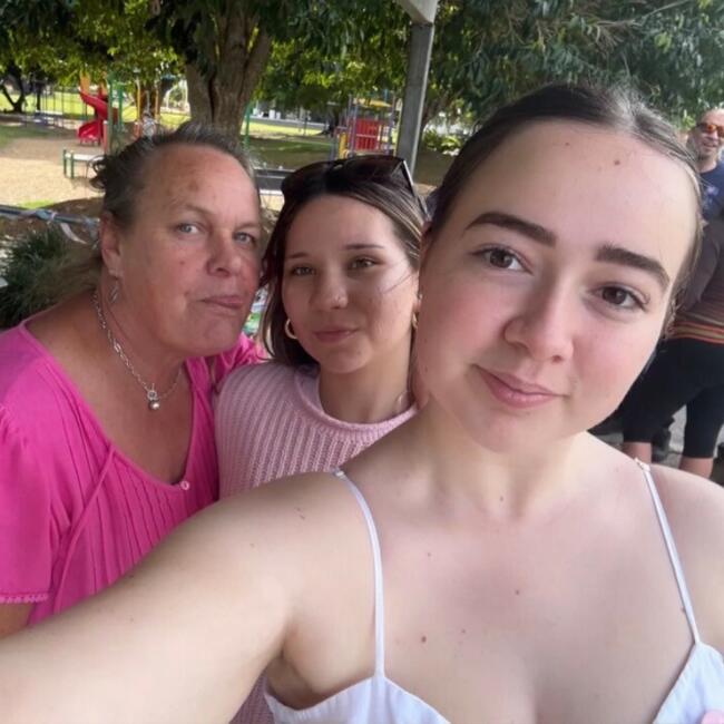 Babysitter in Sunshine Coast: Jasmine