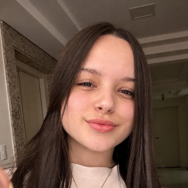 Babá em São José (São José): Julie
