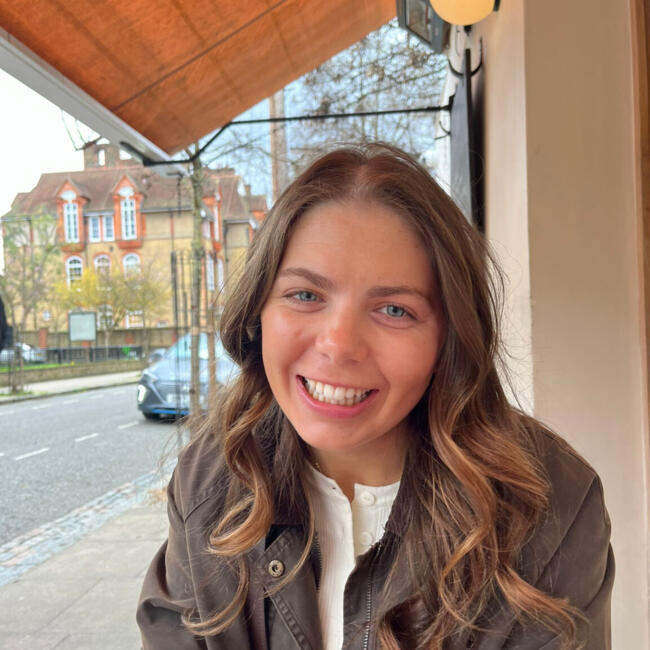 Babysitter in London: Abbie