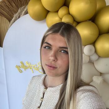 Babysitter in Simiane-Collongue: Océane