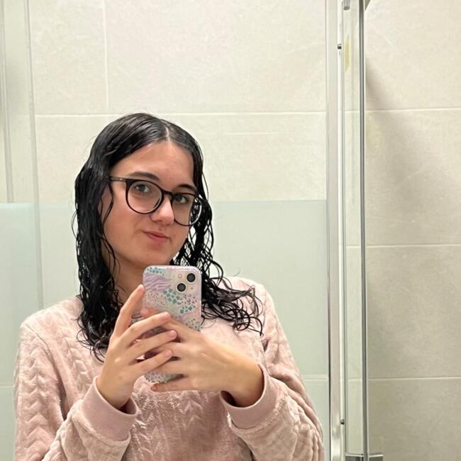 Babysitter in Lisbon: Raquel