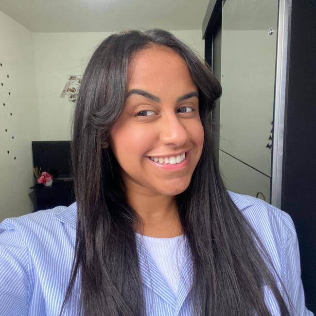 Babá em Santos: Larissa