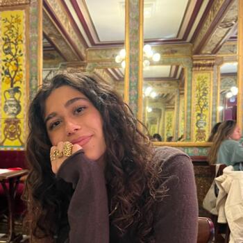Babysitter a Milano: Victoria