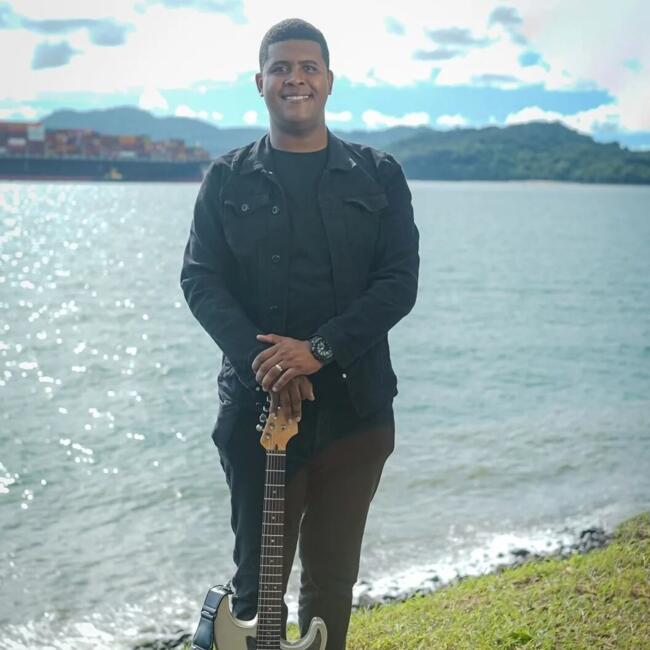 Babysitting job in Burunga: Juan Alberto