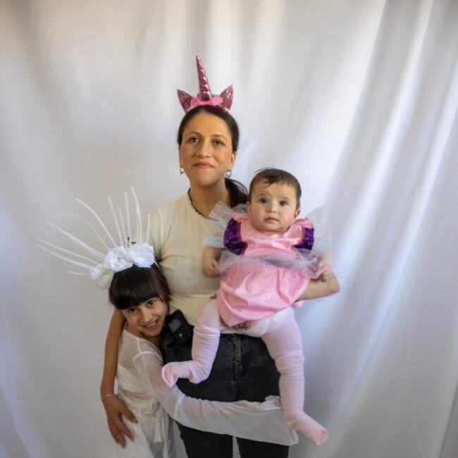 משרת בייביסיטר ב- באר יעקב: הלנה