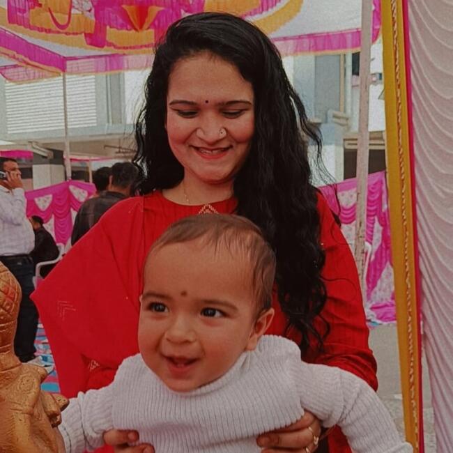 अहमदाबाद में बेबीसिटिंग की नौकरी: Ravtani