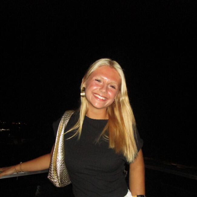 Babysitter em Mafra: Carolina