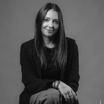 Babysitter in Paris: Maëline