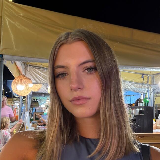 Babysitter in Luino: Francesca