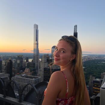 Babysitter in Budaörs: Liza