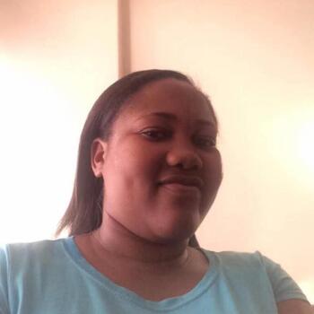 Babysitter Midrand: Charlene