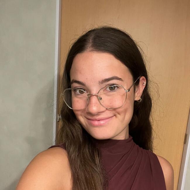 Babysitter in Argeles: Zoé