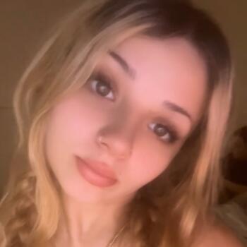 Niñera en Toronto: Aveda