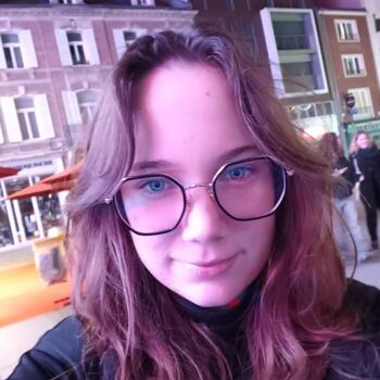 Babysitter in Vendeuil: Chloé