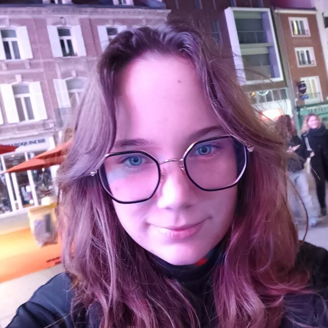 Babysitter in Vendeuil: Chloé