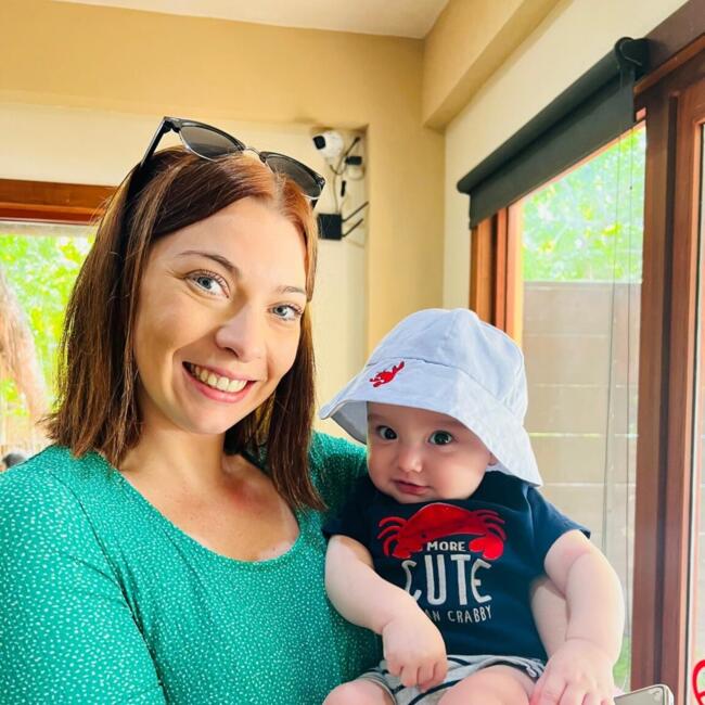 Babysitter in Urcuit: Charlene