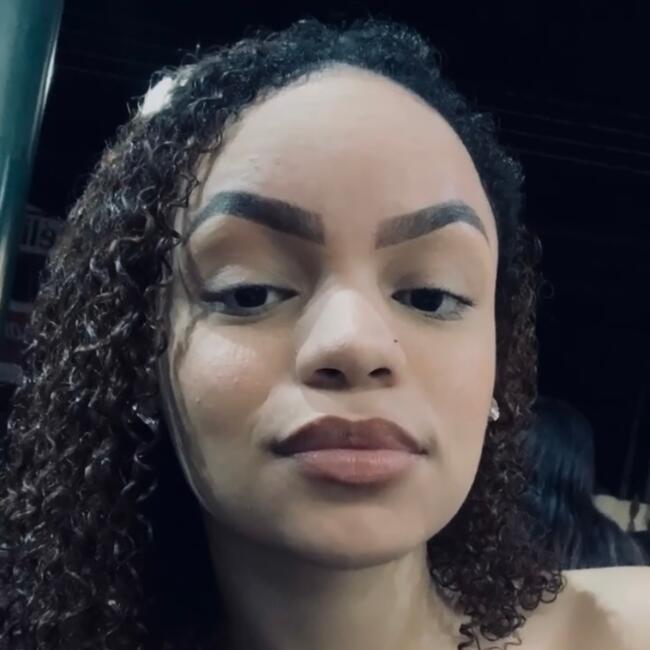 Babysitter in Bauru: Gyovanna Oliveira