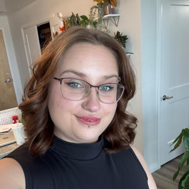 Babysitter in Kitchener: Claire