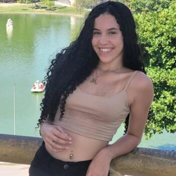 Babá Duque de Caxias: Emanuelle