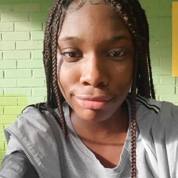 Babysitter in Bilbao: Mia