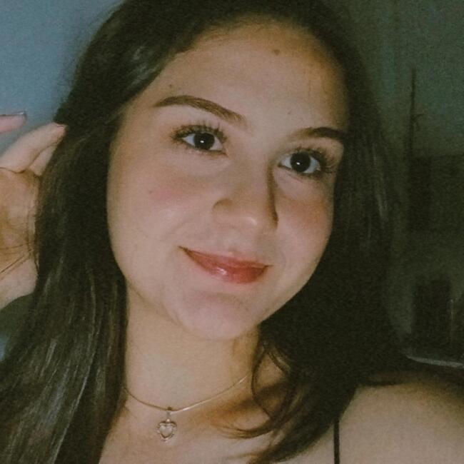 Babysitter in Varginha: Luani