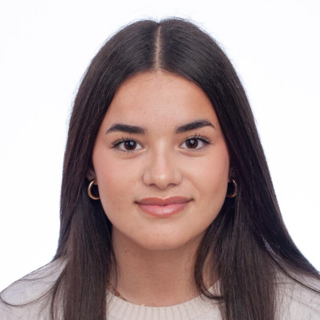 Babysitter in Cornellà de Llobregat: Irene