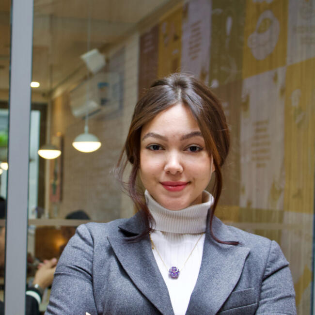 Babysitter in Rome: Yngrid