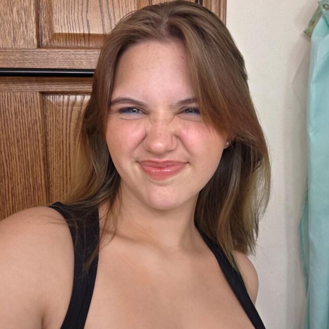 Babysitter in Beloit: Alexendria