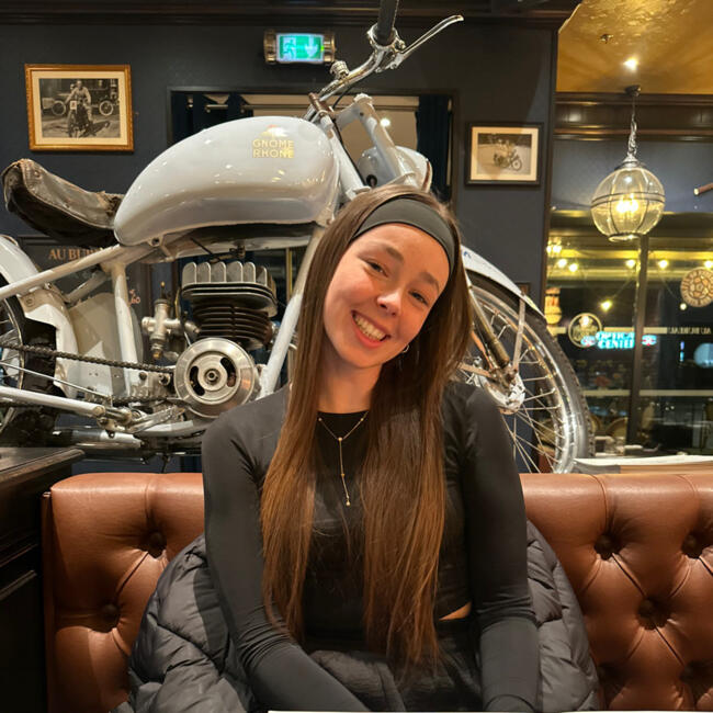 Babysitter in Locminé: Estelle