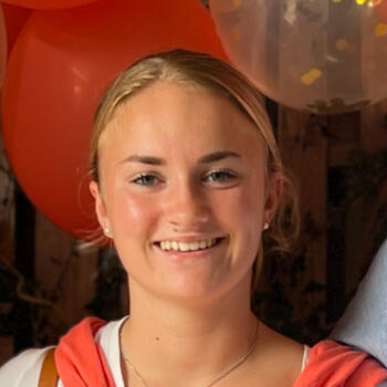 Baby-sitter Lammerville: Louane