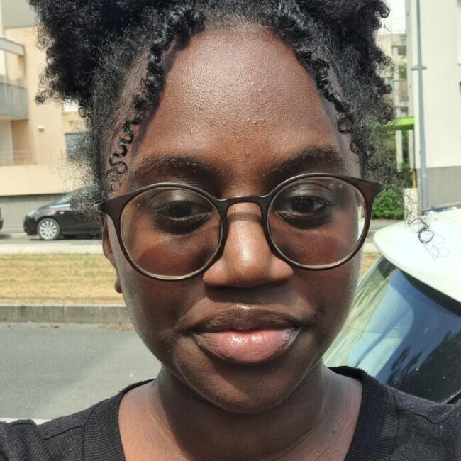 Babysitter in Angers: Jeannette Mariam