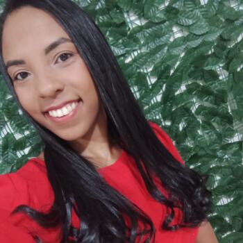 Babá em Novo Gama: Cristiane