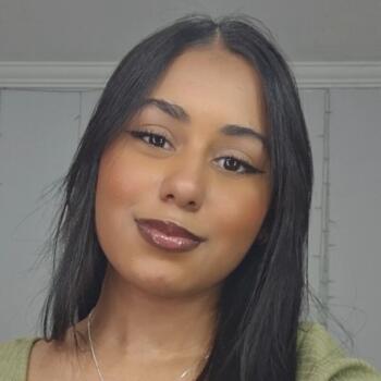 Canguro en Barcelona: Emanuelly