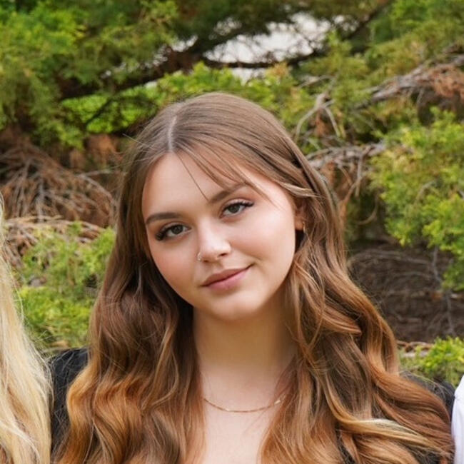 Babysitter in Calgary: Olivia