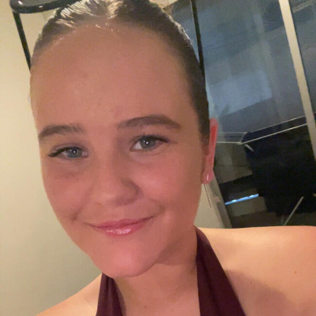 Babysitter in Gold Coast: Bella