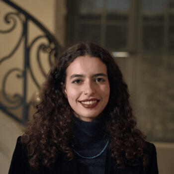 Babysitter in Paris: Nisrine