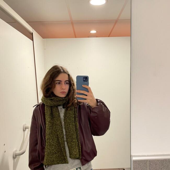 Babysitter in Marseille: Lena-Roze