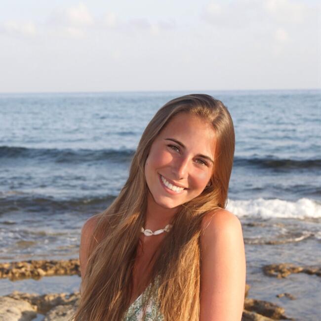 Baby-sitter à Woluwe-Saint-Lambert: Charlotte
