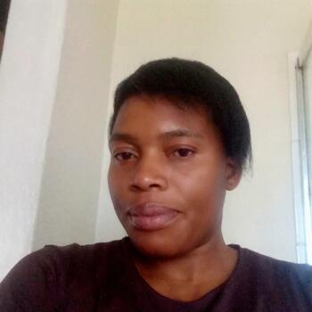 Babysitter Brackenfell: Charity
